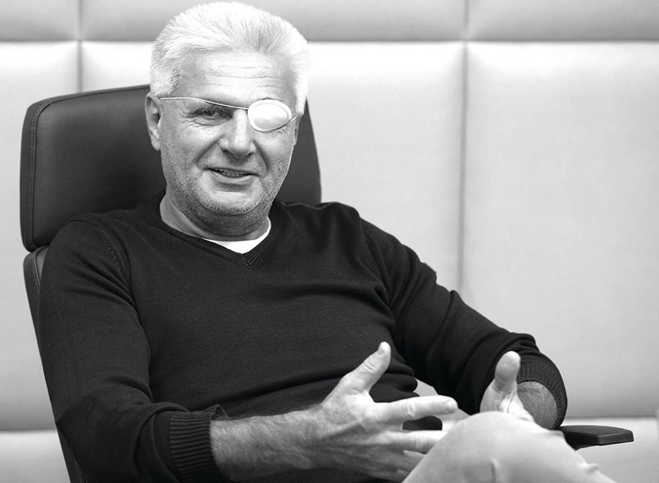 Felföldi wrote a song about his business fights